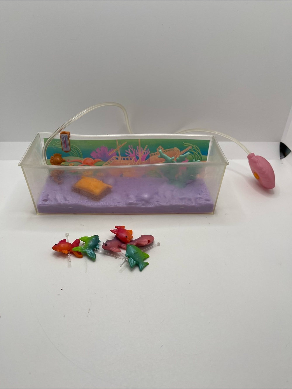 Vintage Littlest Pet Shop Bobbing Fish Tank Treasure Chest Broken
